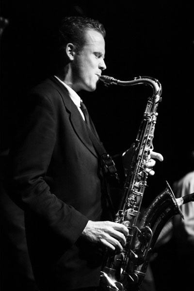 Frank Presley's interview with saxophonist and bandleader Nick Hempton 27 April 2009